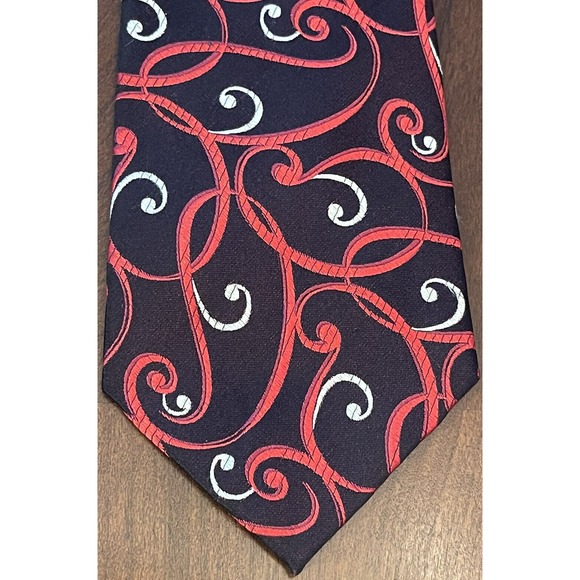 Van Heusen, Red, Black, Hand Made, 100% Silk, Men’s Neck Tie, Made In China - Picture 1 of 9